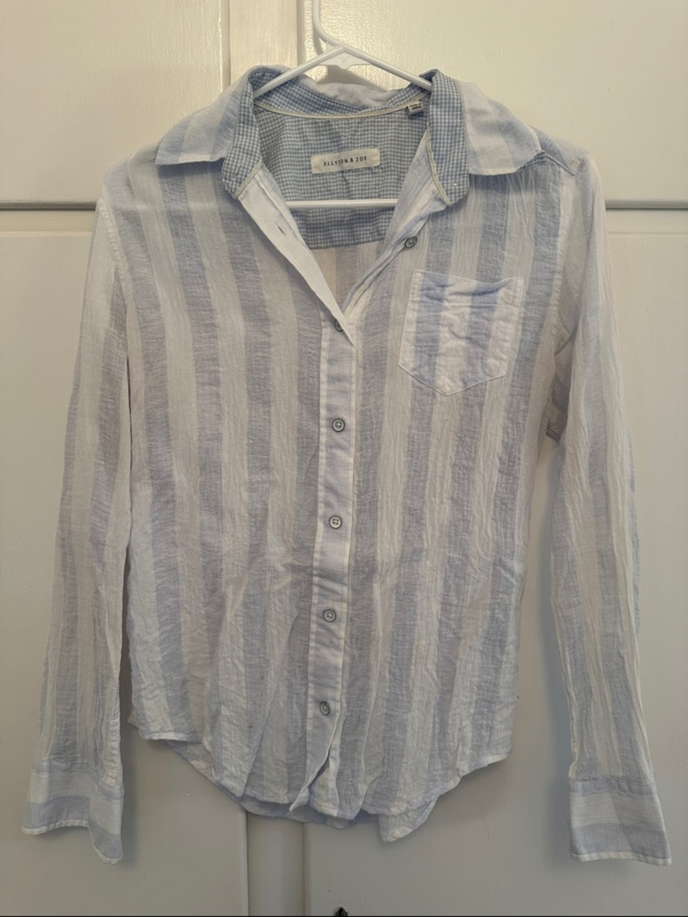 GUC Allyson & Zoe Striped White Button Down Blouse Top